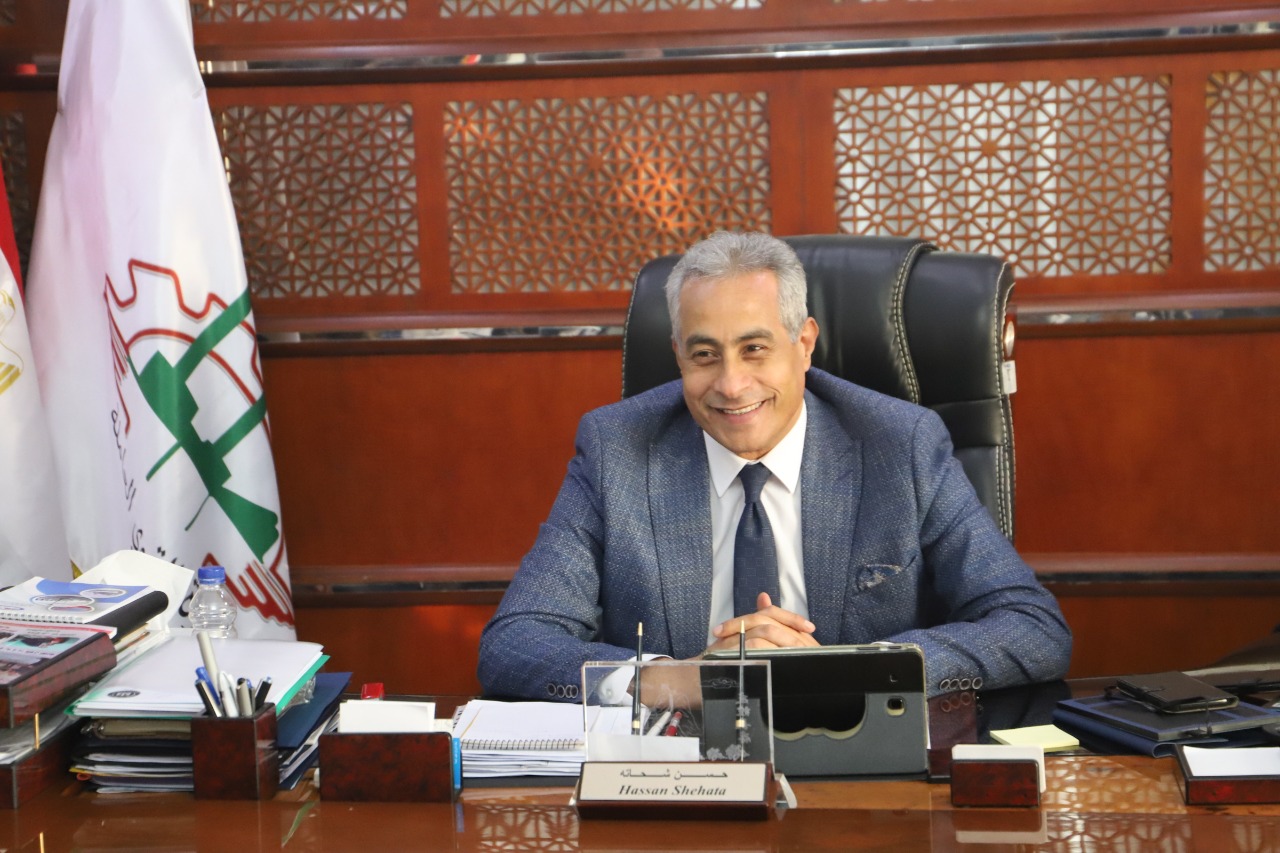 وزير القوى العامله 
